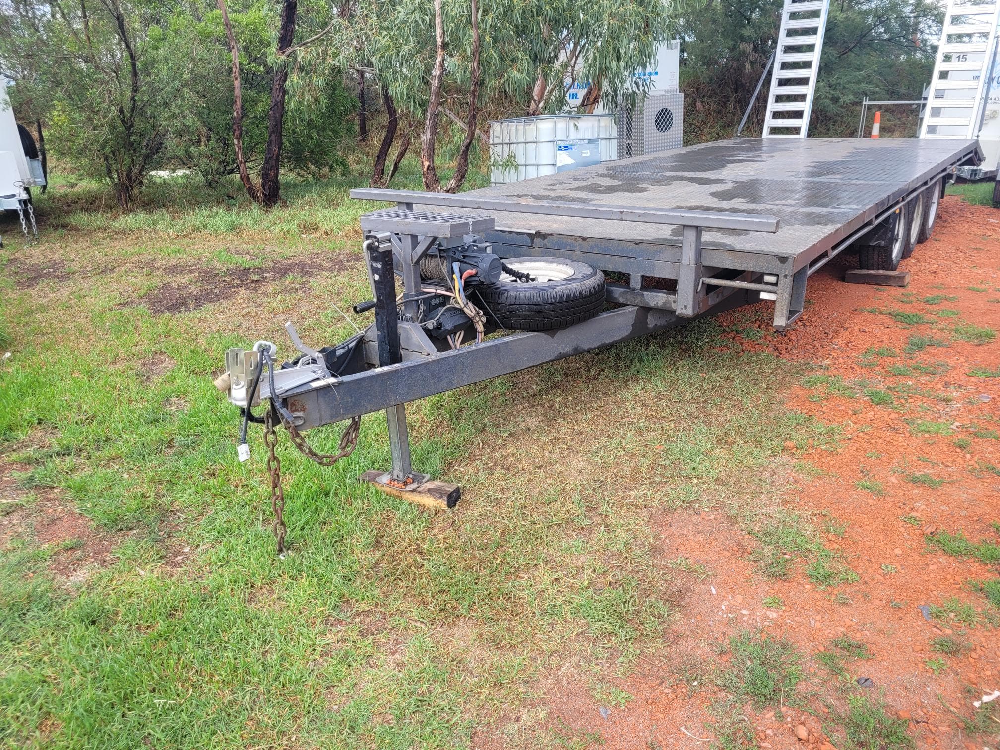 Car trailer
